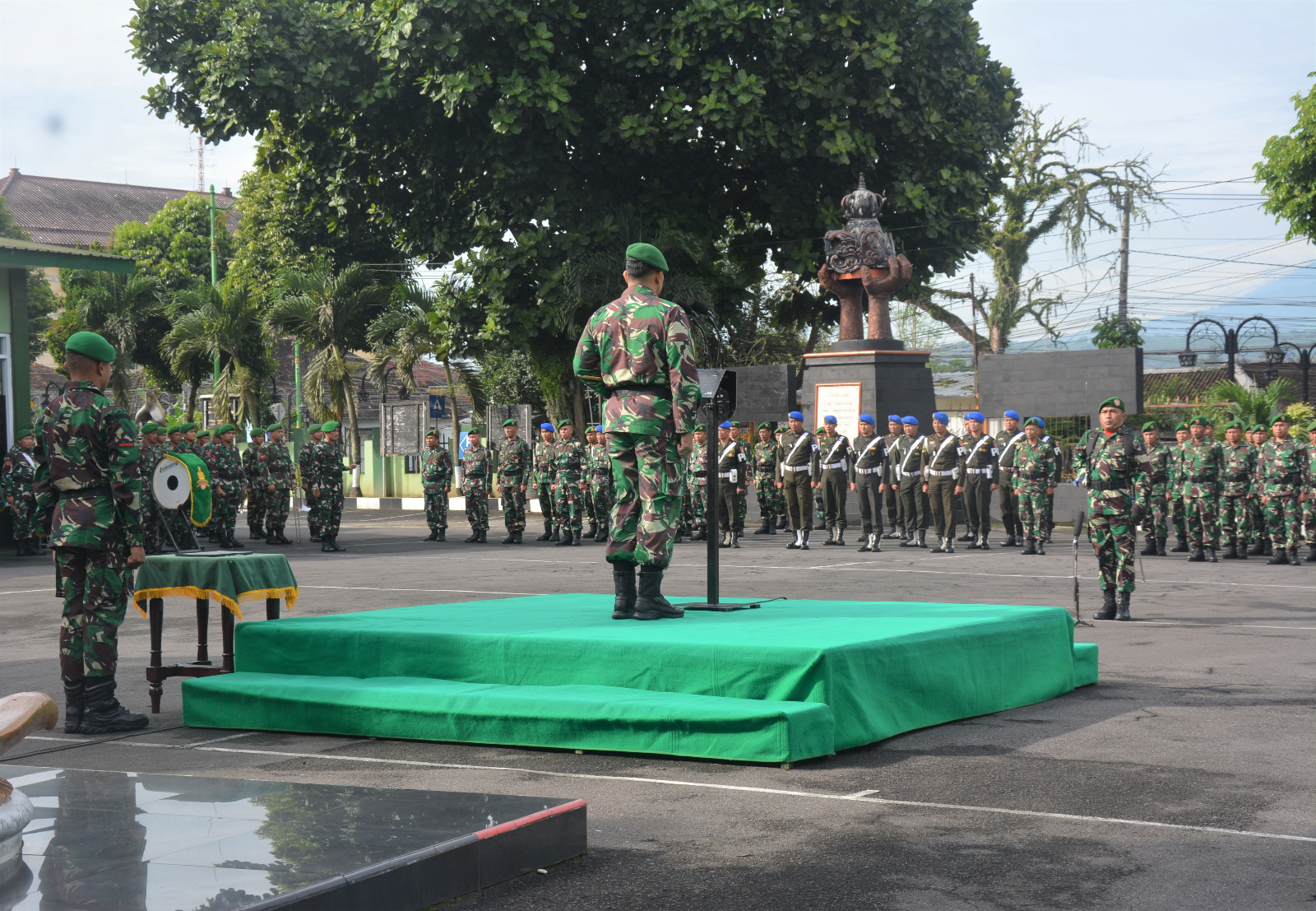 Tumbuhkan Jiwa Patriotisme, Korem 073/Makutarama Gelar Upacara Bendera Mingguan